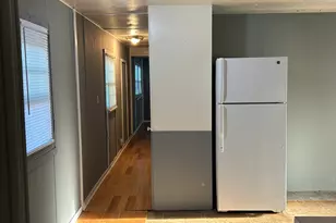 4 Skyland Dr W, Locust Grove, GA 30248 - Photo 4