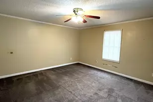 243 W Tate St, Elberton, GA 30635 - Photo 10