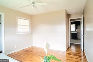 8448 Taylor Rd, Riverdale, GA 30274 - Photo 6