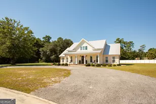 664 Saddle Cir, Waycross, GA 31503 - Photo 2