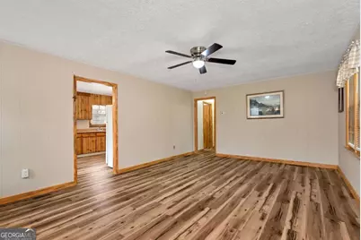 147 Twin Peaks Drive, Demorest, GA 30535 - Photo 4