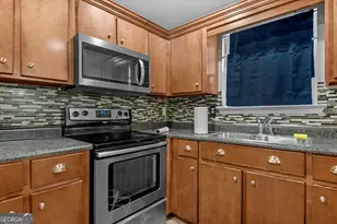 242 Parish Loop, Hinesville, GA 31313 - Photo 8