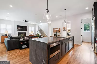 664 B Timm Valley Road NE, Atlanta, GA 30305 - Photo 18