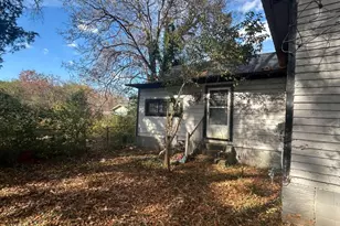 612 S Lee St, Lagrange, GA 30240 - Photo 2