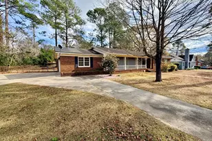 221 S College St, Metter, GA 30439 - Photo 2