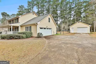 140 Julie Rd, Tyrone, GA 30290 - Photo 2