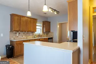 206 Fox Chase Wy, Hogansville, GA 30230 - Photo 6