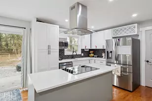 203 Holiday Cir, Savannah, GA 31419 - Photo 6