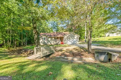 125 Pinewood Drive, Senoia, GA 30276 - Photo 2