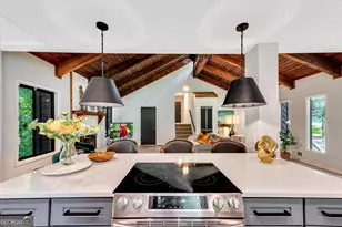 3870 Northpoint Dr, Marietta, GA 30062 - Photo 12