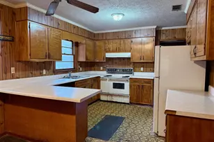 26 Main St, Register, GA 30452 - Photo 6