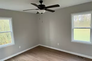 358 Misty Mills Rd, Lavonia, GA 30553 - Photo 6