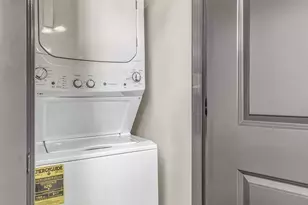 13 Greenville St, Newnan, GA 30263 - Photo 16