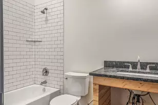 13 Greenville St, Newnan, GA 30263 - Photo 8