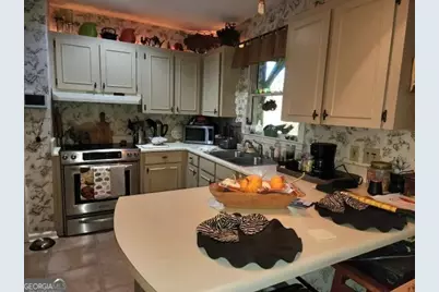 1197 Matthews Place, Macon, GA 31210 - Photo 4