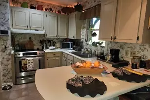 1197 Matthews Pl, Macon, GA 31210 - Photo 4