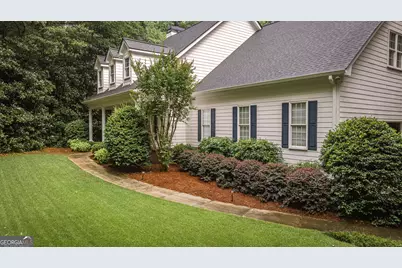 325 Twin Oaks Circle, Bogart, GA 30622 - Photo 6