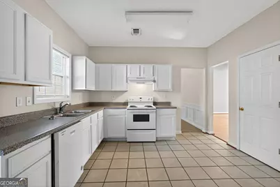 3812 Walnut Path, Lithonia, GA 30038 - Photo 16