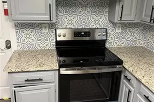 2529 Riggs Dr, Atlanta, GA 30344 - Photo 4