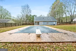 130 Coach Dr, Griffin, GA 30224 - Photo 2