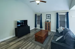 111 Jenny Ct, Folkston, GA 31537 - Photo 2