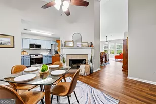 121 Meadowbrook Ln, Grantville, GA 30220 - Photo 2