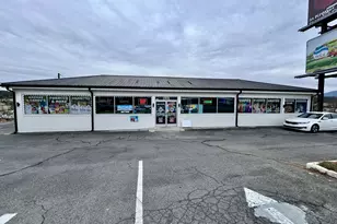 208 E Walnut Ave, Dalton, GA 30721 - Photo 1