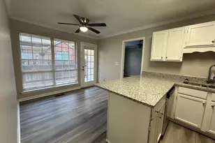 1014 Kathleen Ct, Roswell, GA 30075 - Photo 6