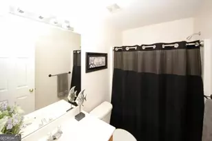 482 Leggett Oaks Ln, Lawrenceville, GA 30043 - Photo 10