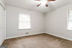 5498 Aucilla Creek Ln, Stone Mountain, GA 30087 - Photo 12