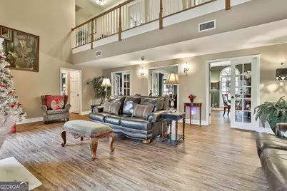 102 Canterbury Drive, Lagrange, GA 30241 - Photo 18