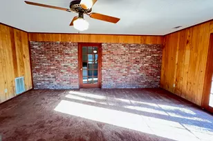 239 Circle Dr, Statesboro, GA 30461 - Photo 10