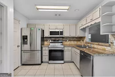 93 Mollies Court, Saint Marys, GA 31558 - Photo 8