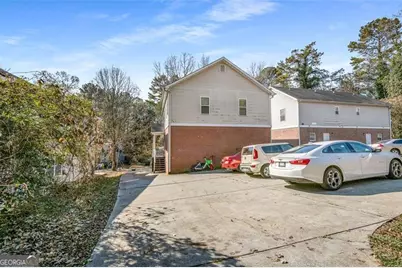 2045 Lois Place NW, Atlanta, GA 30318 - Photo 6