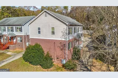 2045 Lois Place NW, Atlanta, GA 30318 - Photo 8