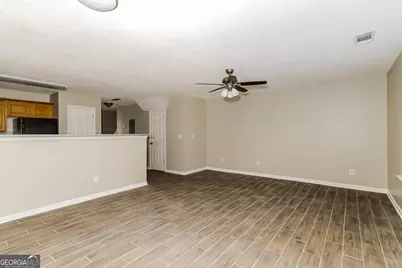 5319 Creekview Way, Morrow, GA 30260 - Photo 2
