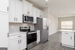 394 Cantrell Dr, Dallas, GA 30157 - Photo 4