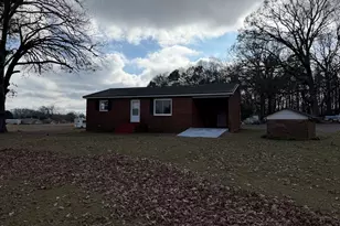 2381 Rat Kinney Rd, Statham, GA 30666 - Photo 1