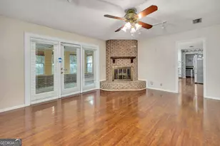 112 Meadows Way, Brunswick, GA 31525 - Photo 8