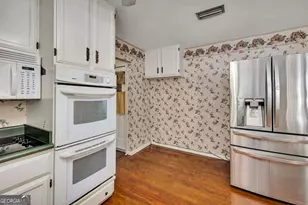 112 Meadows Way, Brunswick, GA 31525 - Photo 14