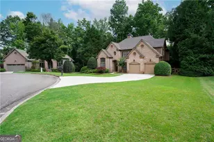 7185 Hartsfield Pl, Suwanee, GA 30024 - Photo 4