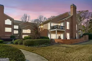 5364 Brooke Ridge Dr, Atlanta, GA 30338 - Photo 2