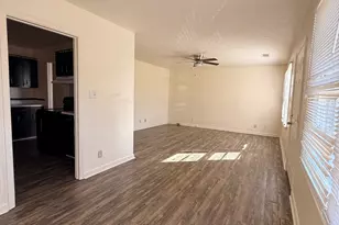 100 Chuck Cir, Warner Robins, GA 31093 - Photo 4