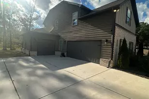 160 Leverett Ct, Fayetteville, GA 30215 - Photo 2