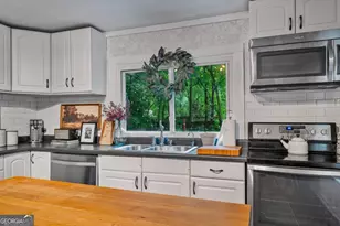 2152 Forrest Pl NW, Atlanta, GA 30318 - Photo 16