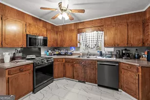 301 Brown St, Carrollton, GA 30117 - Photo 10