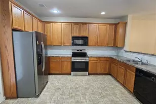 3071 Cedar Glade Ln, Buford, GA 30519 - Photo 4