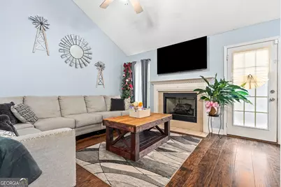 114 Westgate Drive, Lagrange, GA 30240 - Photo 2