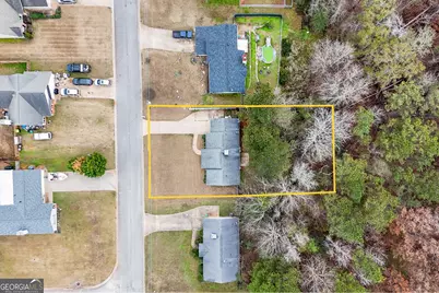 49 Canterbury Drive, Grantville, GA 30220 - Photo 2