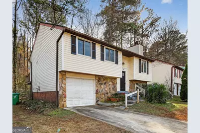 2058 Scarbrough Drive, Stone Mountain, GA 30088 - Photo 2